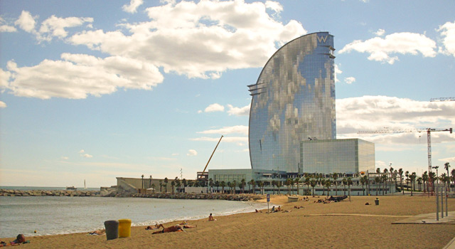 Hotel in Barcelona - Vorführung VW Passat